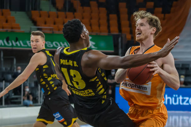 往往是扭转 往往是扭转