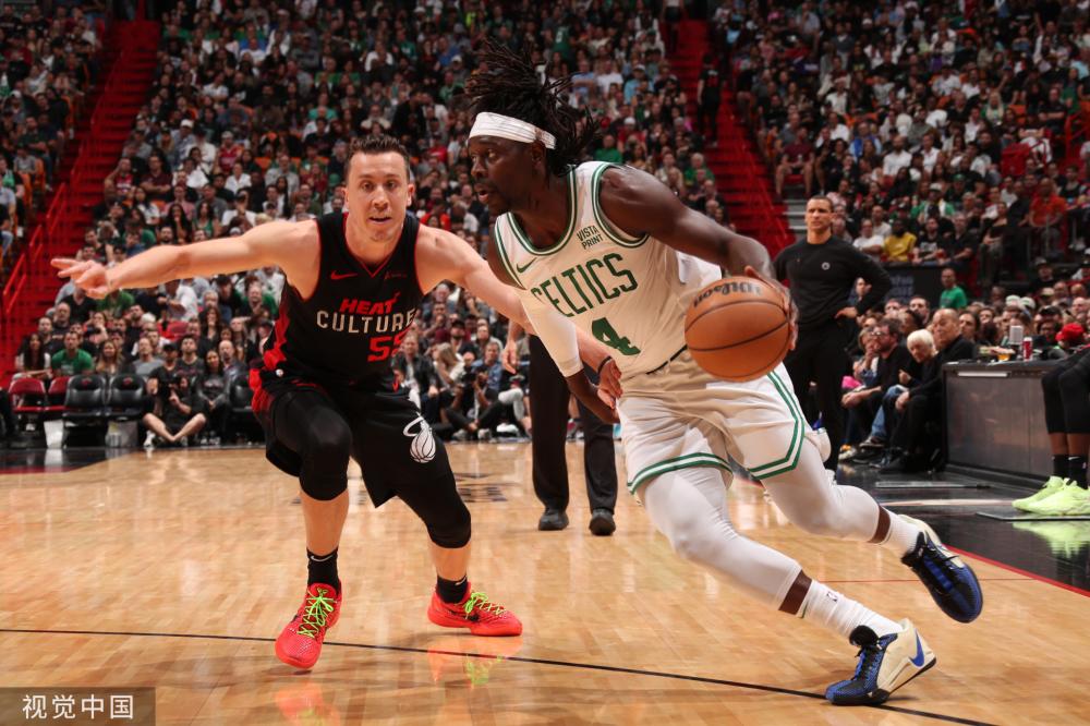 在他的声明 在他的声明