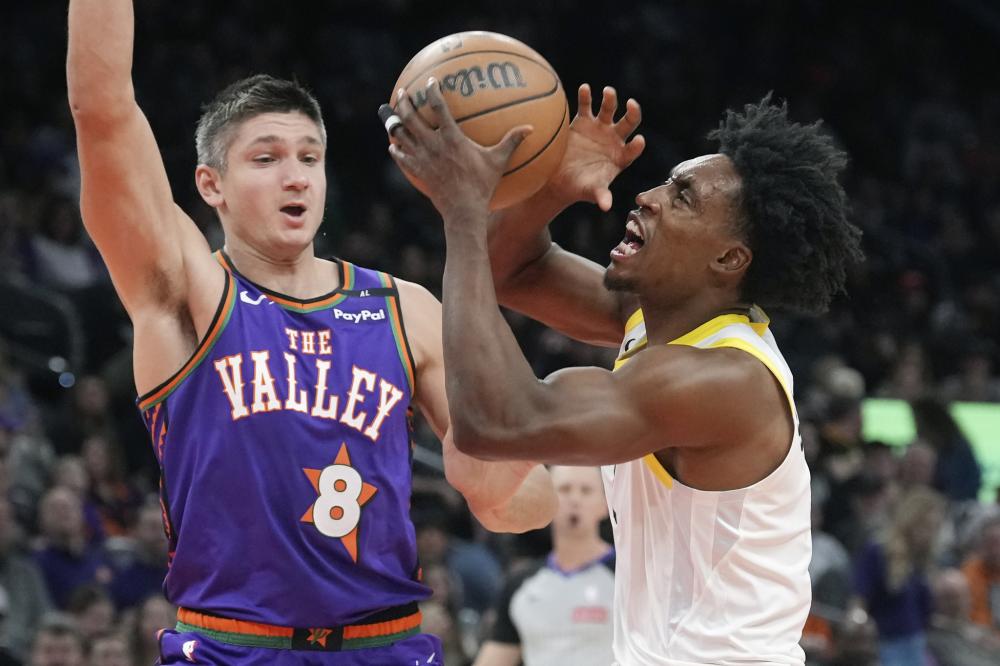 受伤似乎是 受伤似乎是