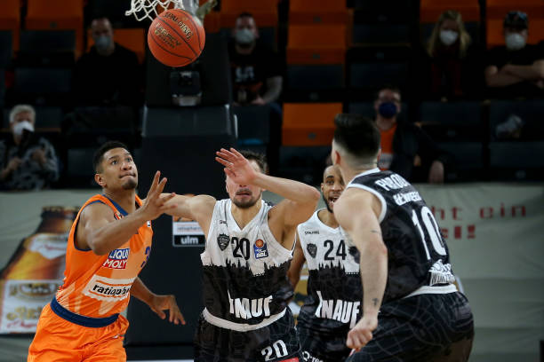 在这场备受 在这场备受